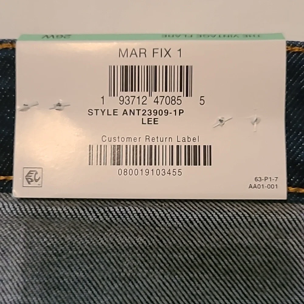 And Now This Jeans, Bootcut, Size 26W. NWT, The Vintage Flare Highrise Stretch - Picture 12 of 16